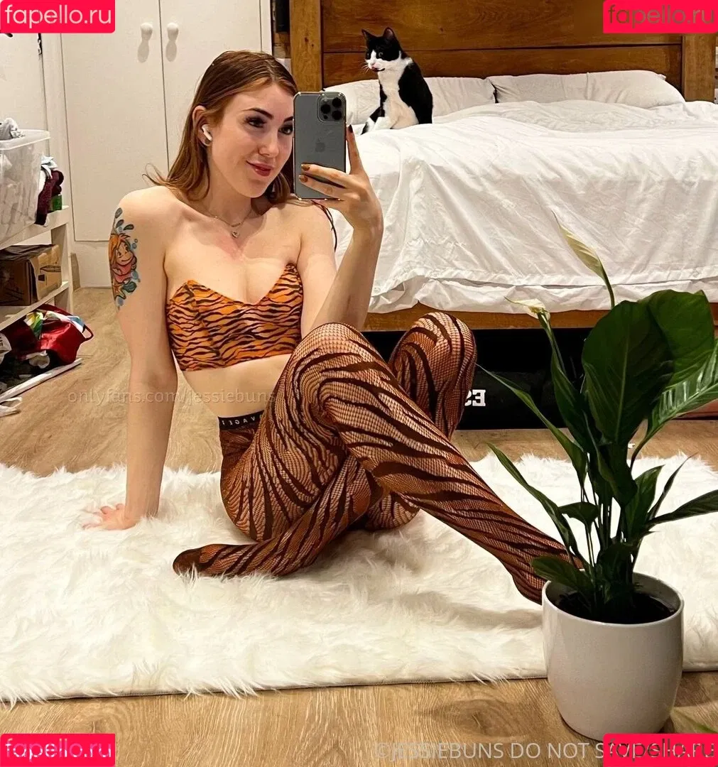 Jessie Buns / itsjessiebuns / jessie_buns Onlyfans Photo Gallery 