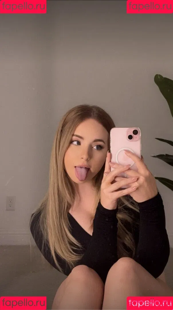 SkyWallace / Skyiiah / itskaslol / itskasloll / kas Onlyfans Photo Gallery 