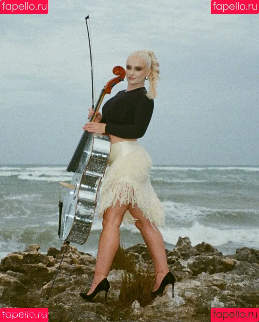 Clean Bandit / Grace Chatto / gracechatto Onlyfans Photo Gallery 