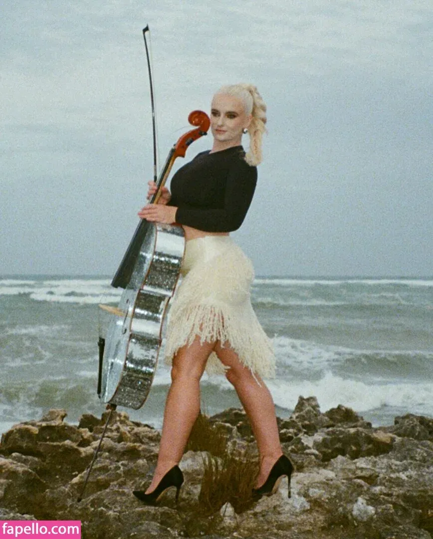 Clean Bandit / Grace Chatto / gracechatto Onlyfans Photo Gallery 