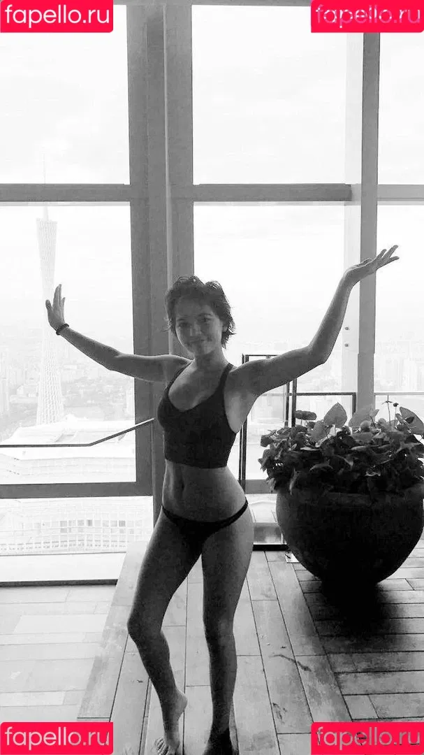 Isabela Merced / isabelamerced Onlyfans Photo Gallery 