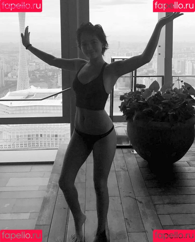 Isabela Merced / isabelamerced Onlyfans Photo Gallery 