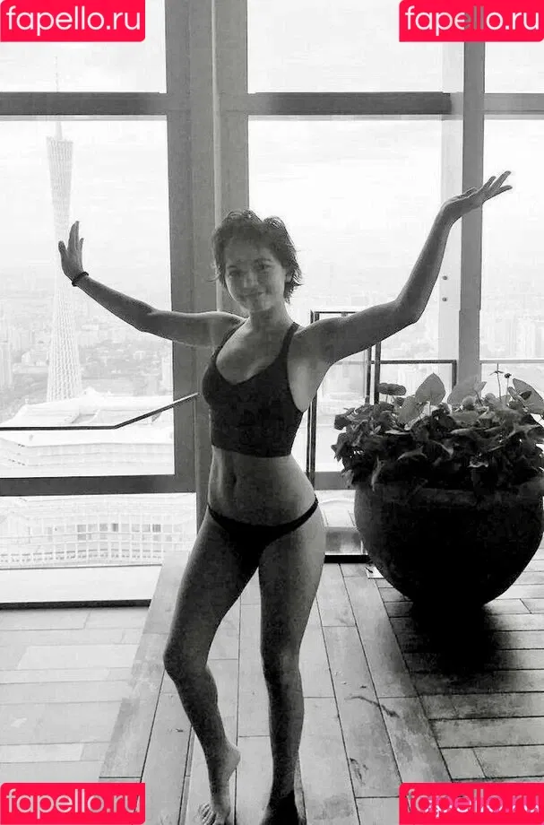 Isabela Merced / isabelamerced Onlyfans Photo Gallery 