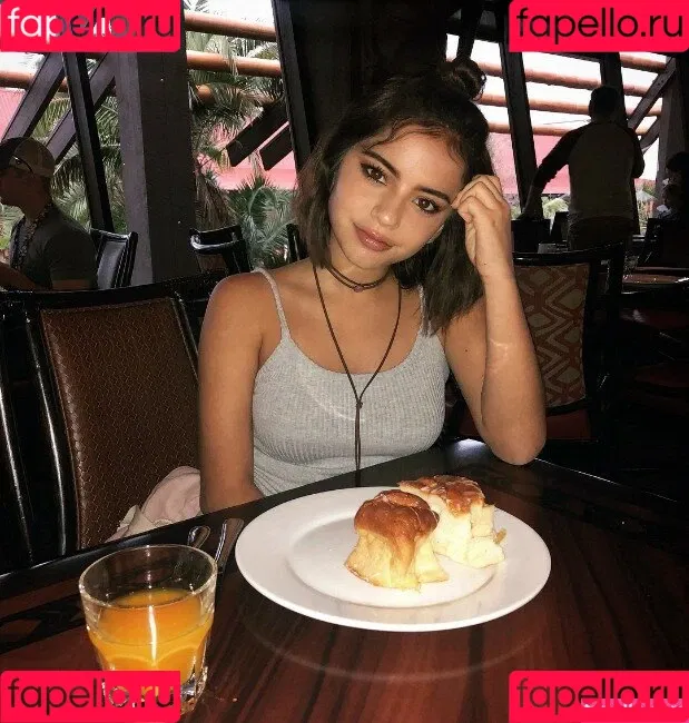 Isabela Merced / isabelamerced Onlyfans Photo Gallery 