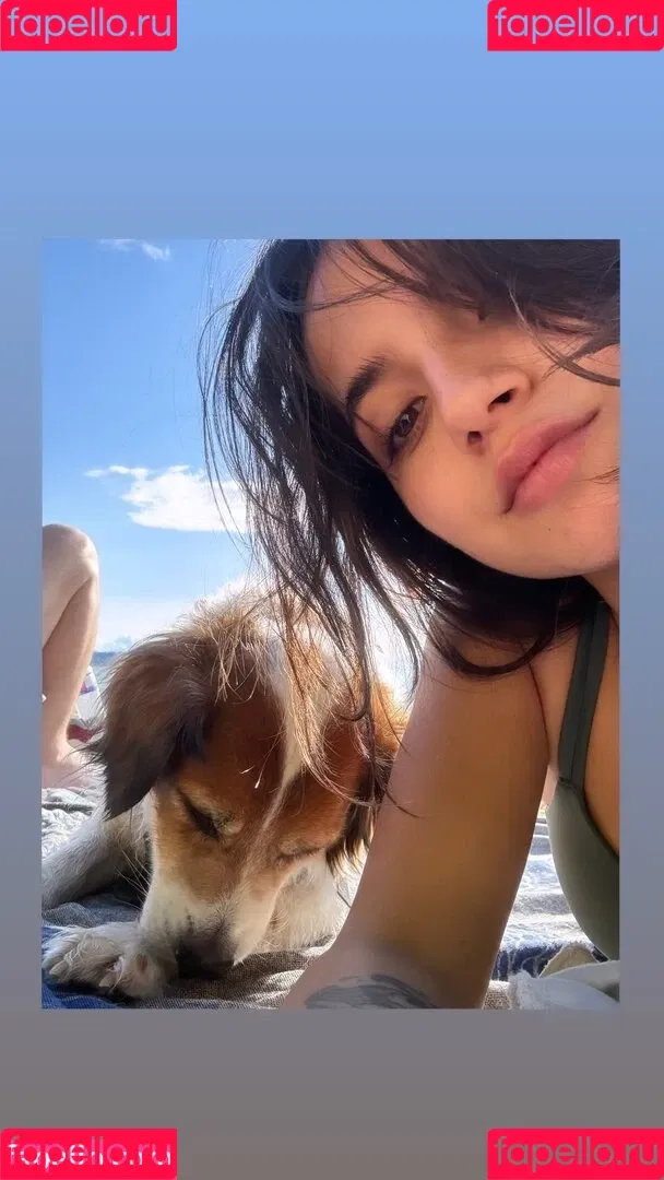 Isabela Merced / isabelamerced Onlyfans Photo Gallery 