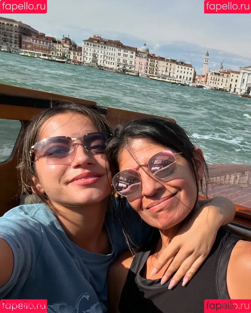 Isabela Merced / isabelamerced Onlyfans Photo Gallery 