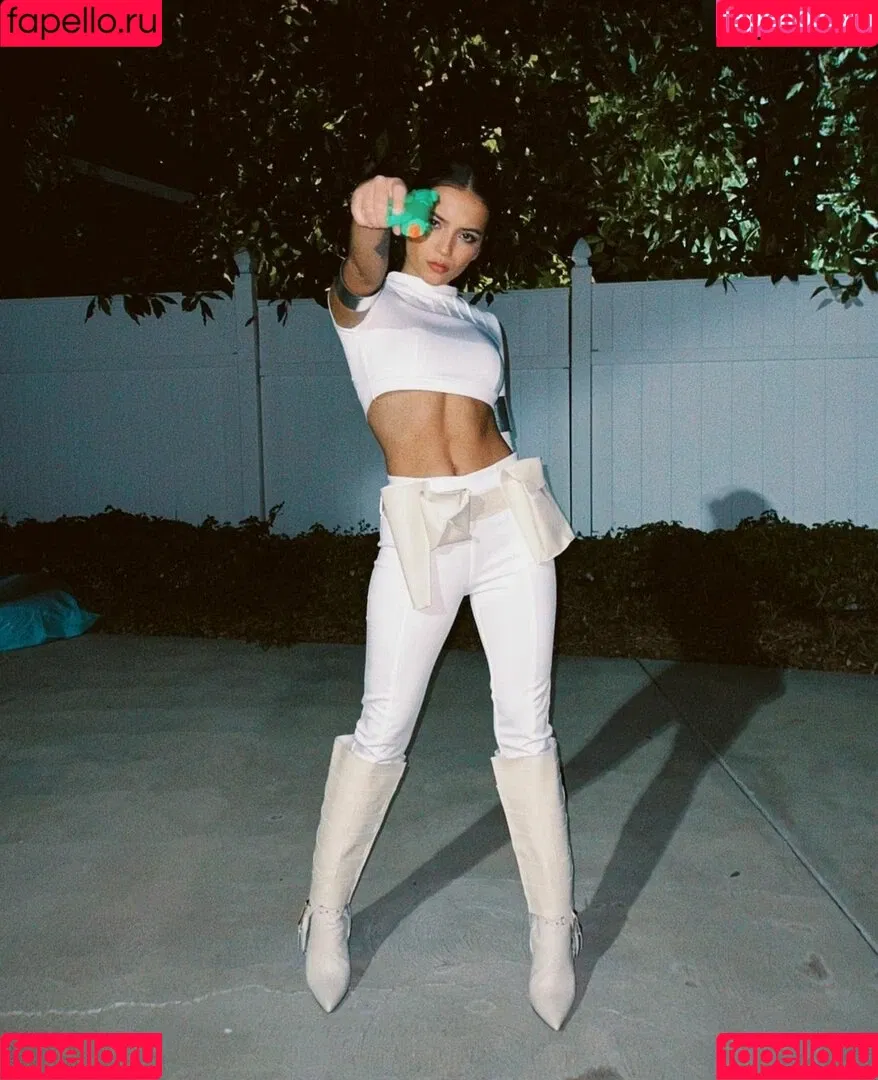 Isabela Merced / isabelamerced Onlyfans Photo Gallery 