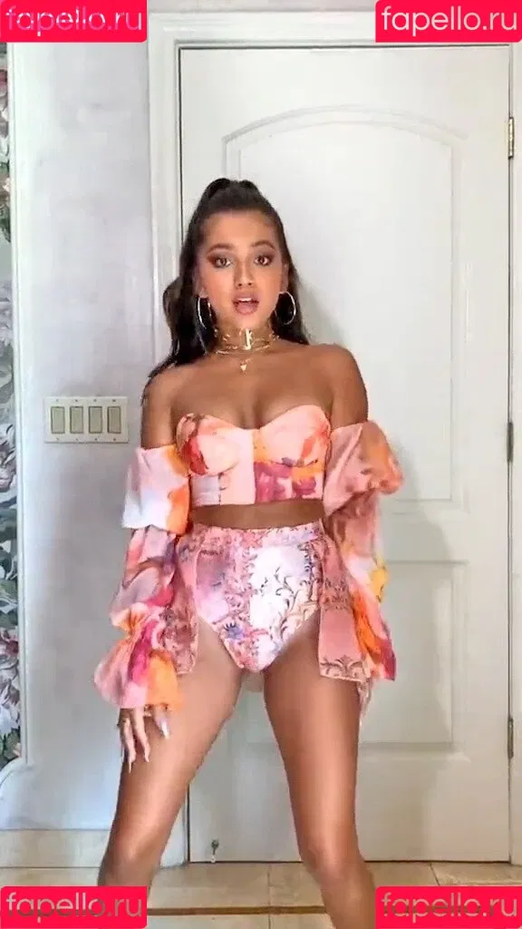 Isabela Merced / isabelamerced Onlyfans Photo Gallery 