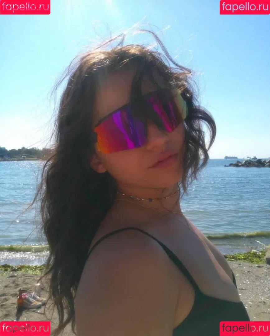 Isabela Merced / isabelamerced Onlyfans Photo Gallery 