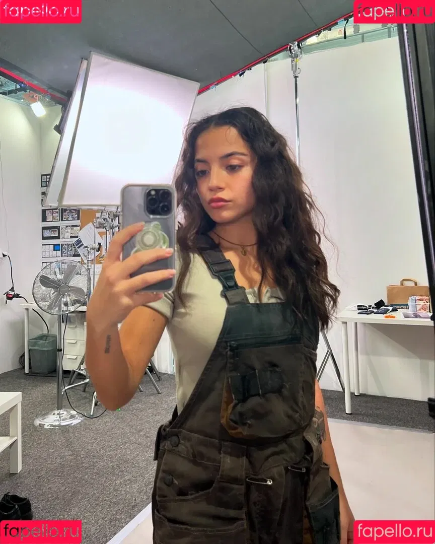 Isabela Merced / isabelamerced Onlyfans Photo Gallery 