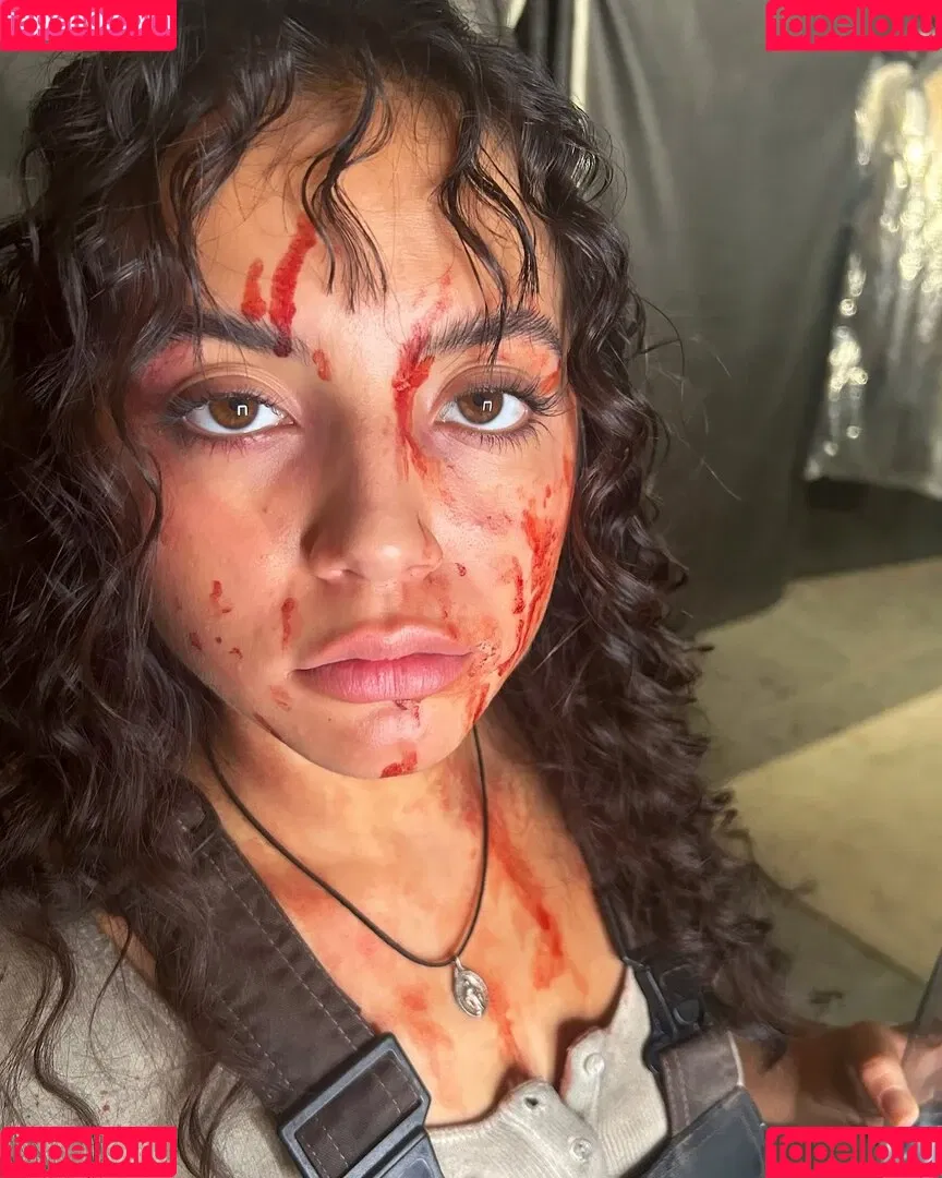 Isabela Merced / isabelamerced Onlyfans Photo Gallery 