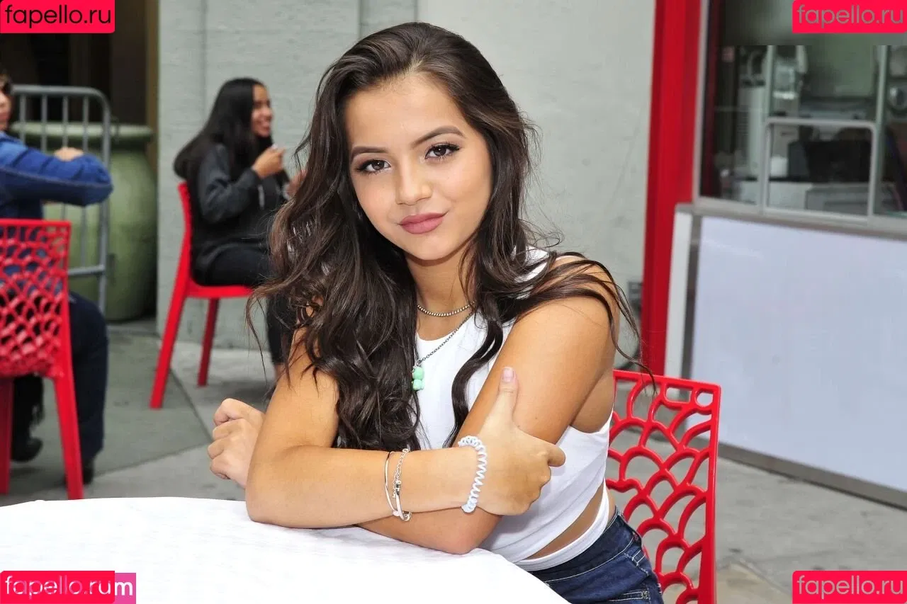 Isabela Merced / isabelamerced Onlyfans Photo Gallery 