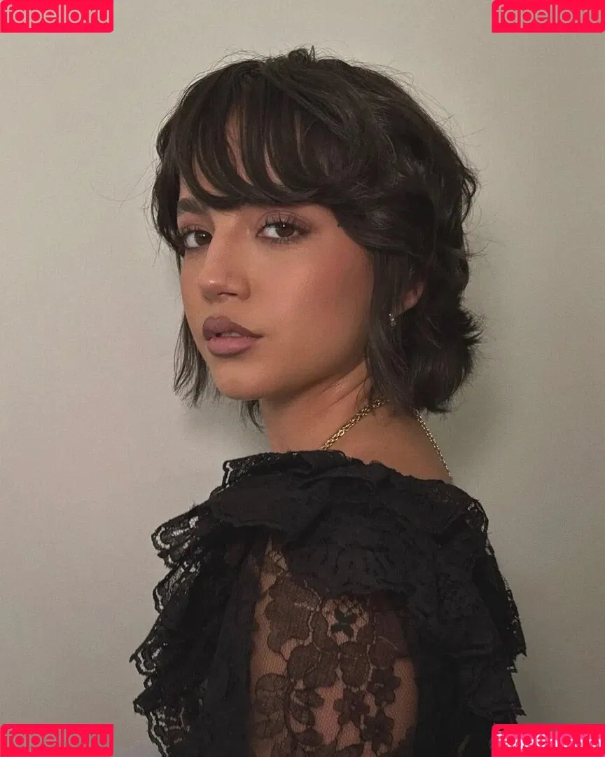 Isabela Merced / isabelamerced Onlyfans Photo Gallery 