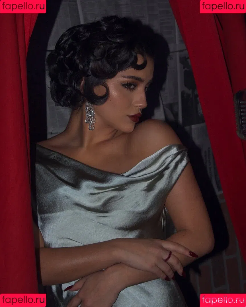 Isabela Merced / isabelamerced Onlyfans Photo Gallery 