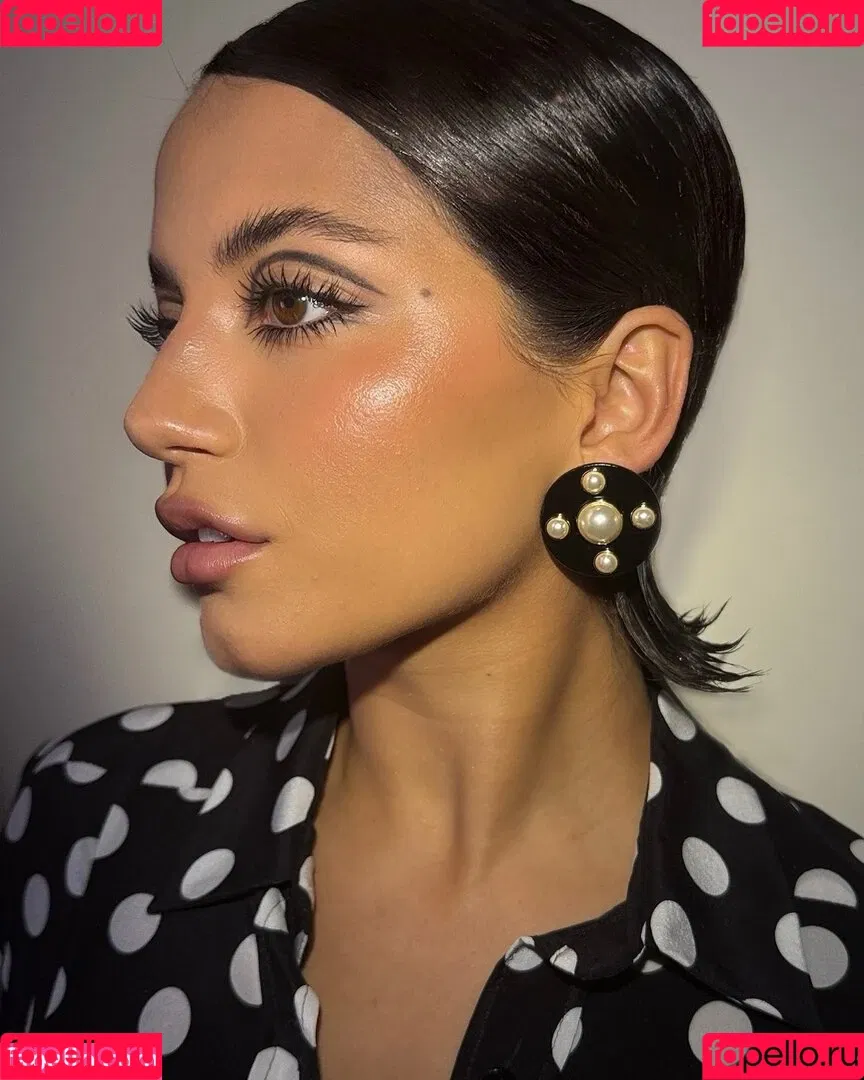 Isabela Merced / isabelamerced Onlyfans Photo Gallery 