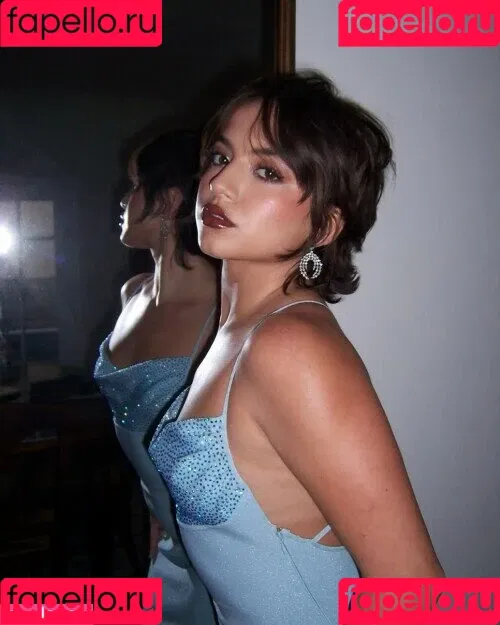 Isabela Merced / isabelamerced Onlyfans Photo Gallery 