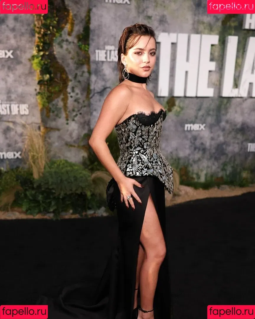Isabela Merced / isabelamerced Onlyfans Photo Gallery 