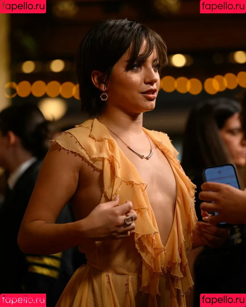 Isabela Merced / isabelamerced Onlyfans Photo Gallery 