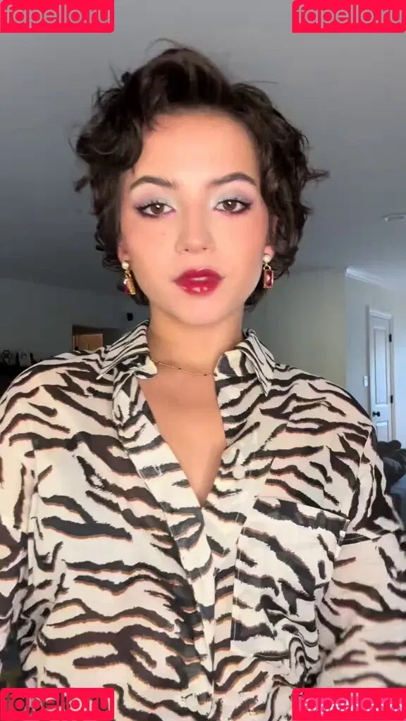 Isabela Merced / isabelamerced Onlyfans Photo Gallery 