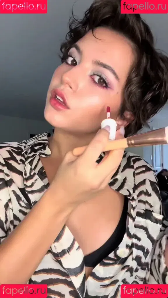 Isabela Merced / isabelamerced Onlyfans Photo Gallery 