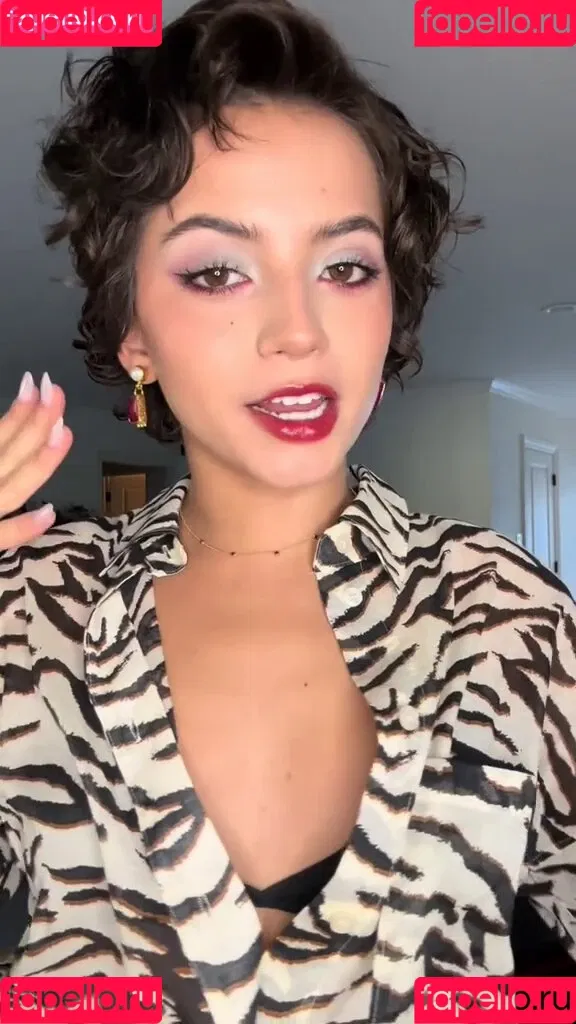 Isabela Merced / isabelamerced Onlyfans Photo Gallery 