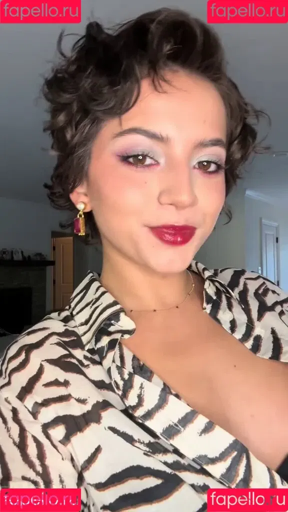 Isabela Merced / isabelamerced Onlyfans Photo Gallery 