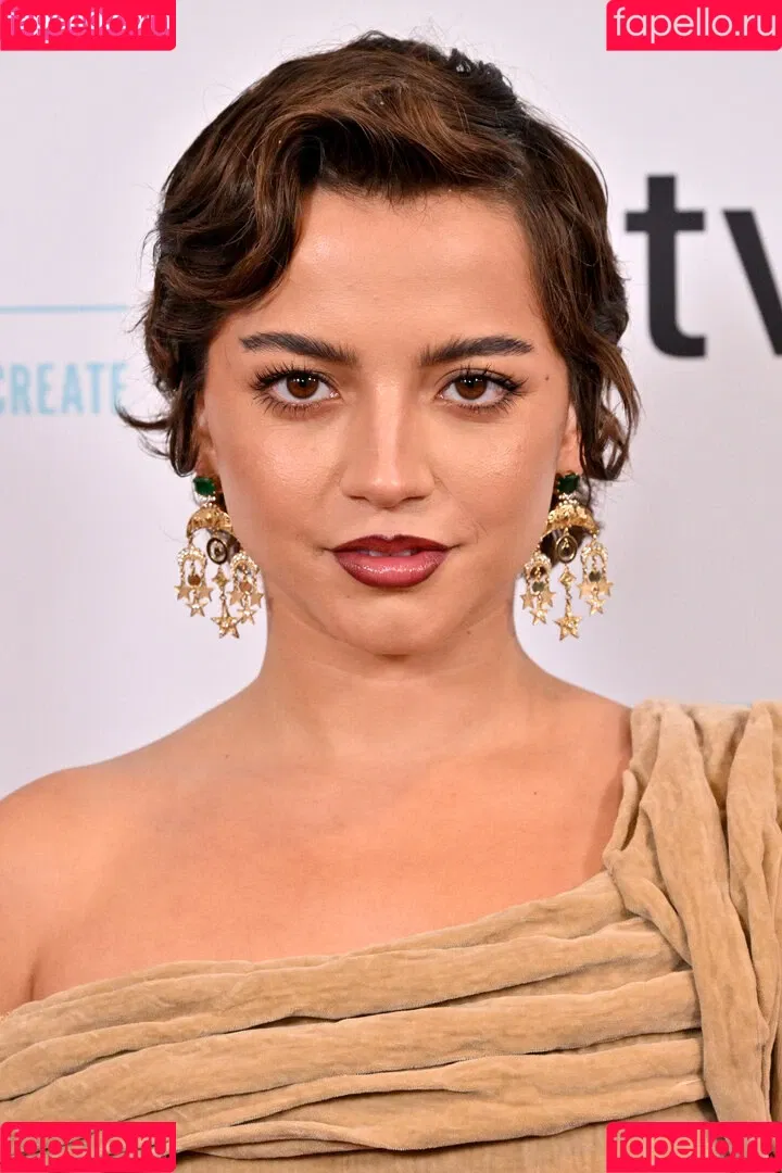 Isabela Merced / isabelamerced Onlyfans Photo Gallery 