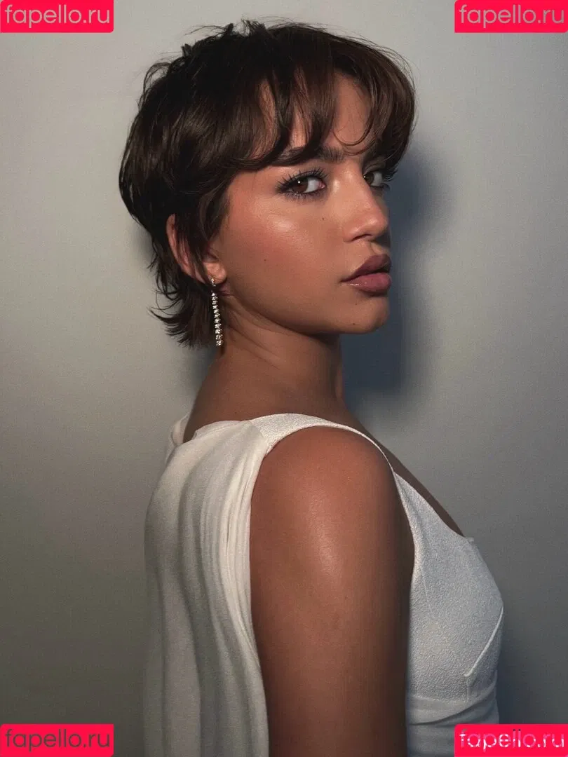 Isabela Merced / isabelamerced Onlyfans Photo Gallery 
