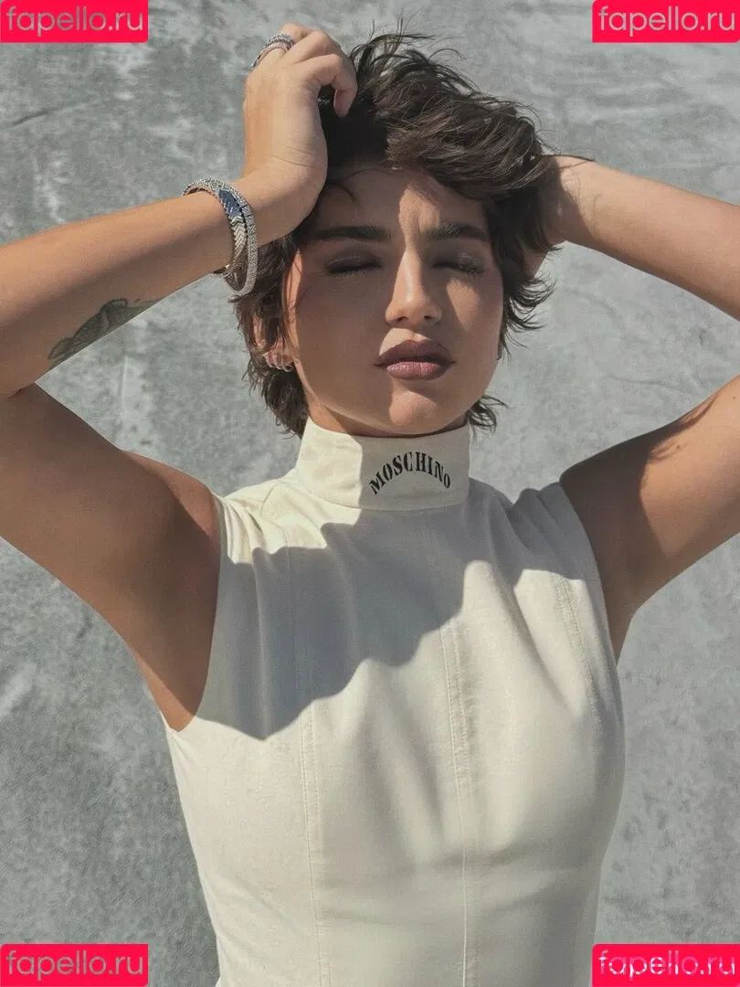 Isabela Merced / isabelamerced Onlyfans Photo Gallery 