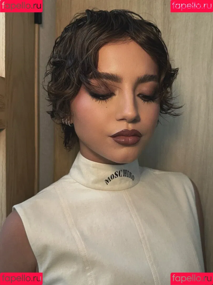 Isabela Merced / isabelamerced Onlyfans Photo Gallery 