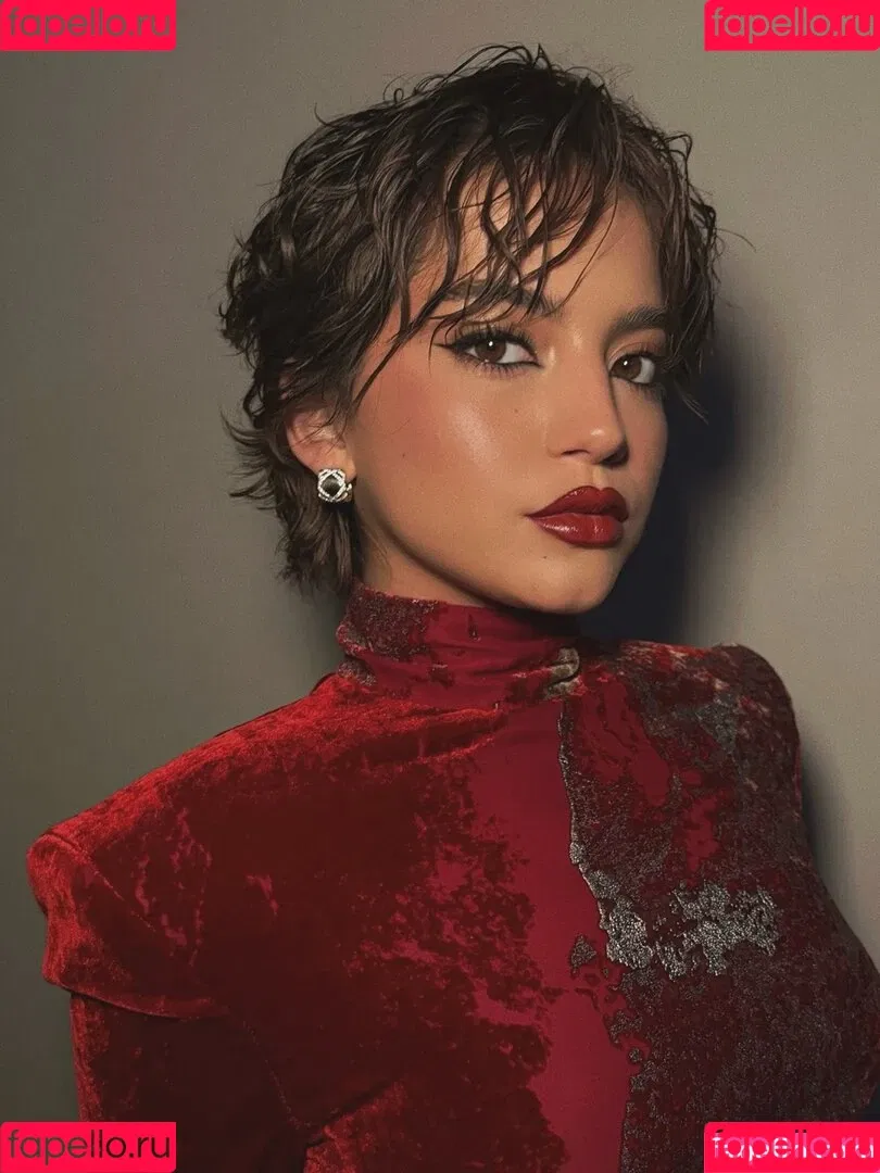 Isabela Merced / isabelamerced Onlyfans Photo Gallery 