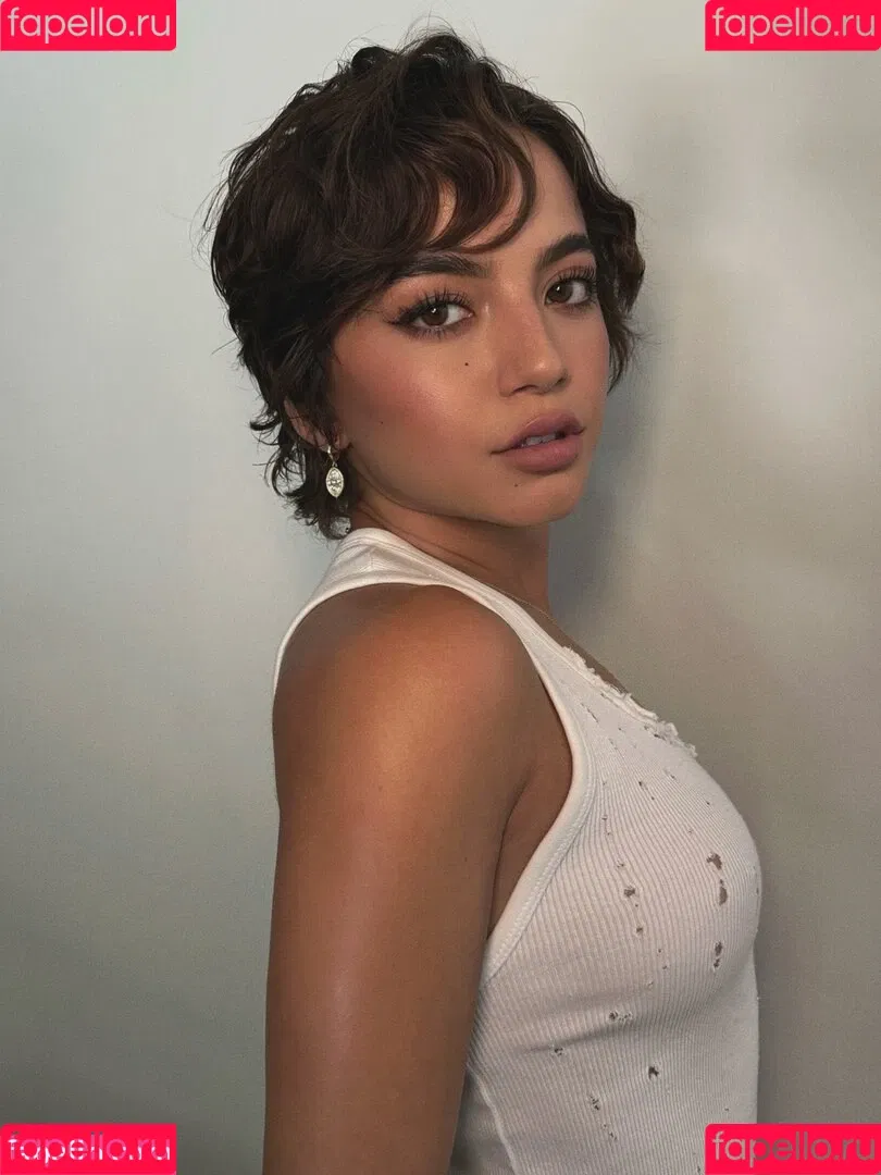 Isabela Merced / isabelamerced Onlyfans Photo Gallery 