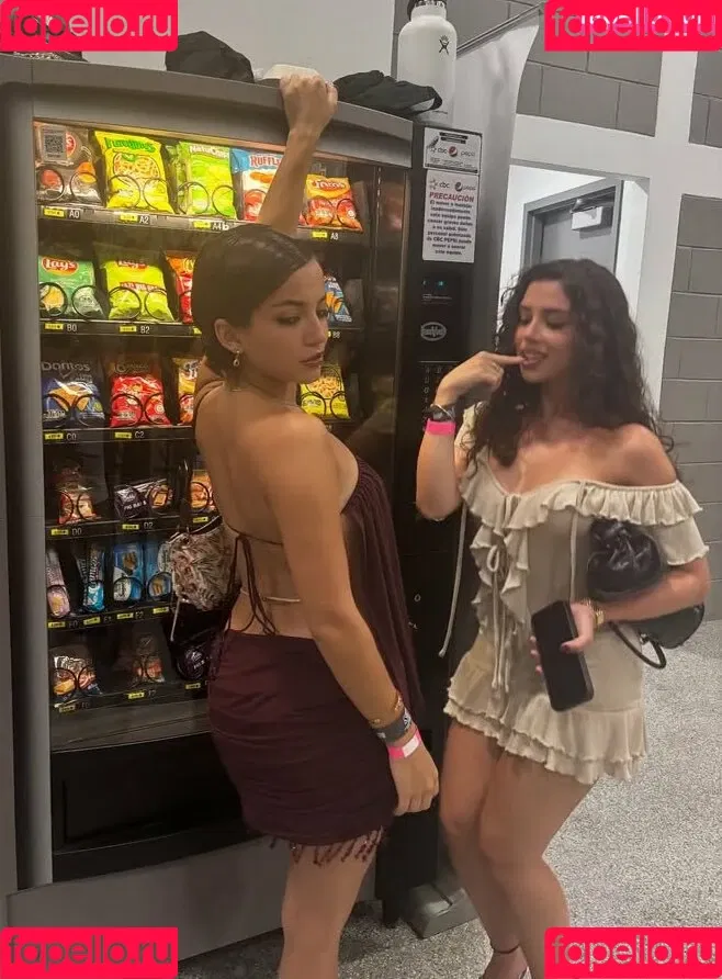 Isabela Merced / isabelamerced Onlyfans Photo Gallery 