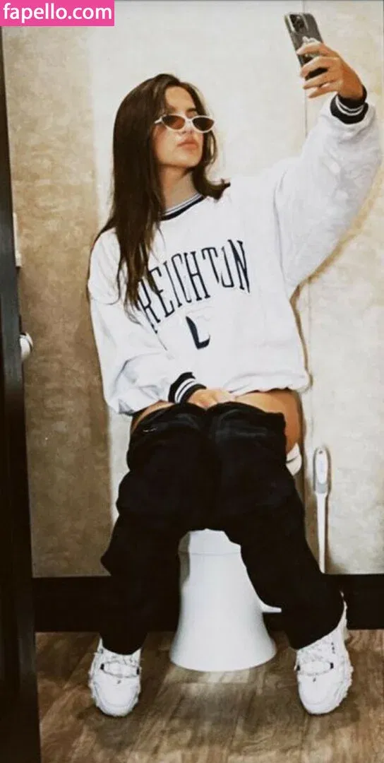 Isabela Merced / isabelamerced Onlyfans Photo Gallery 