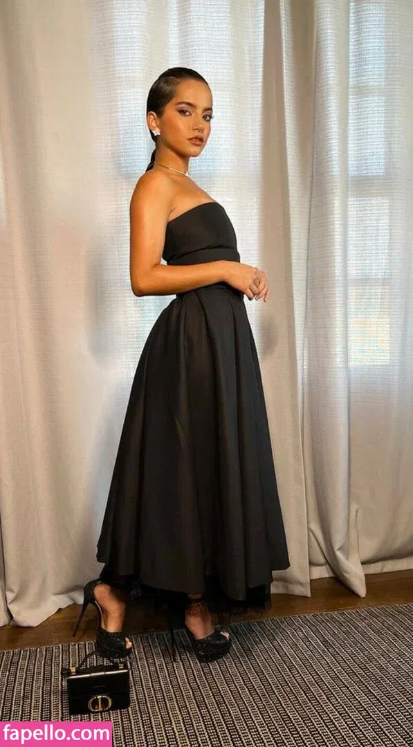 Isabela Merced / isabelamerced Onlyfans Photo Gallery 