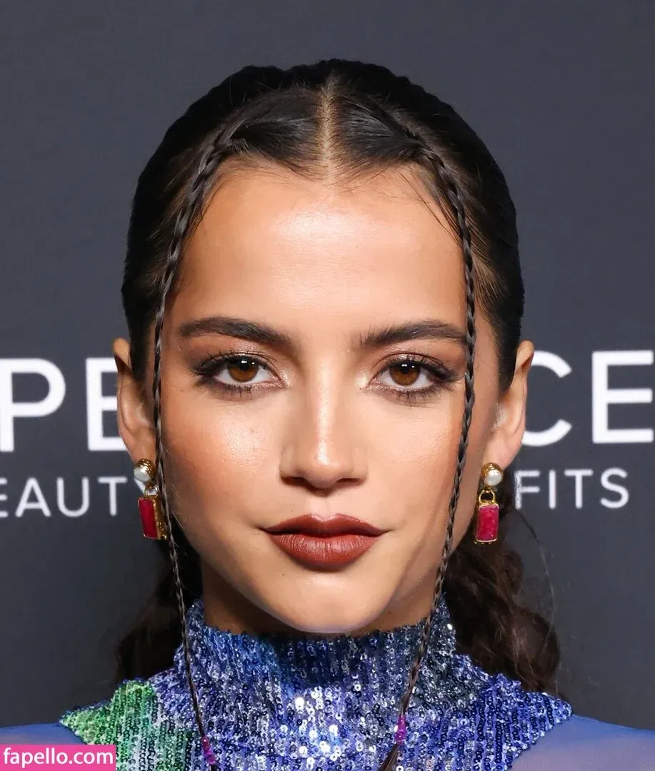 Isabela Merced / isabelamerced Onlyfans Photo Gallery 