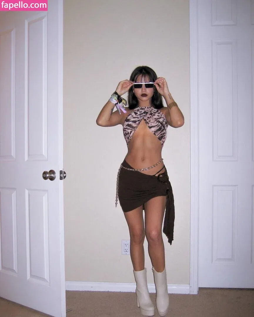 Isabela Merced / isabelamerced Onlyfans Photo Gallery 