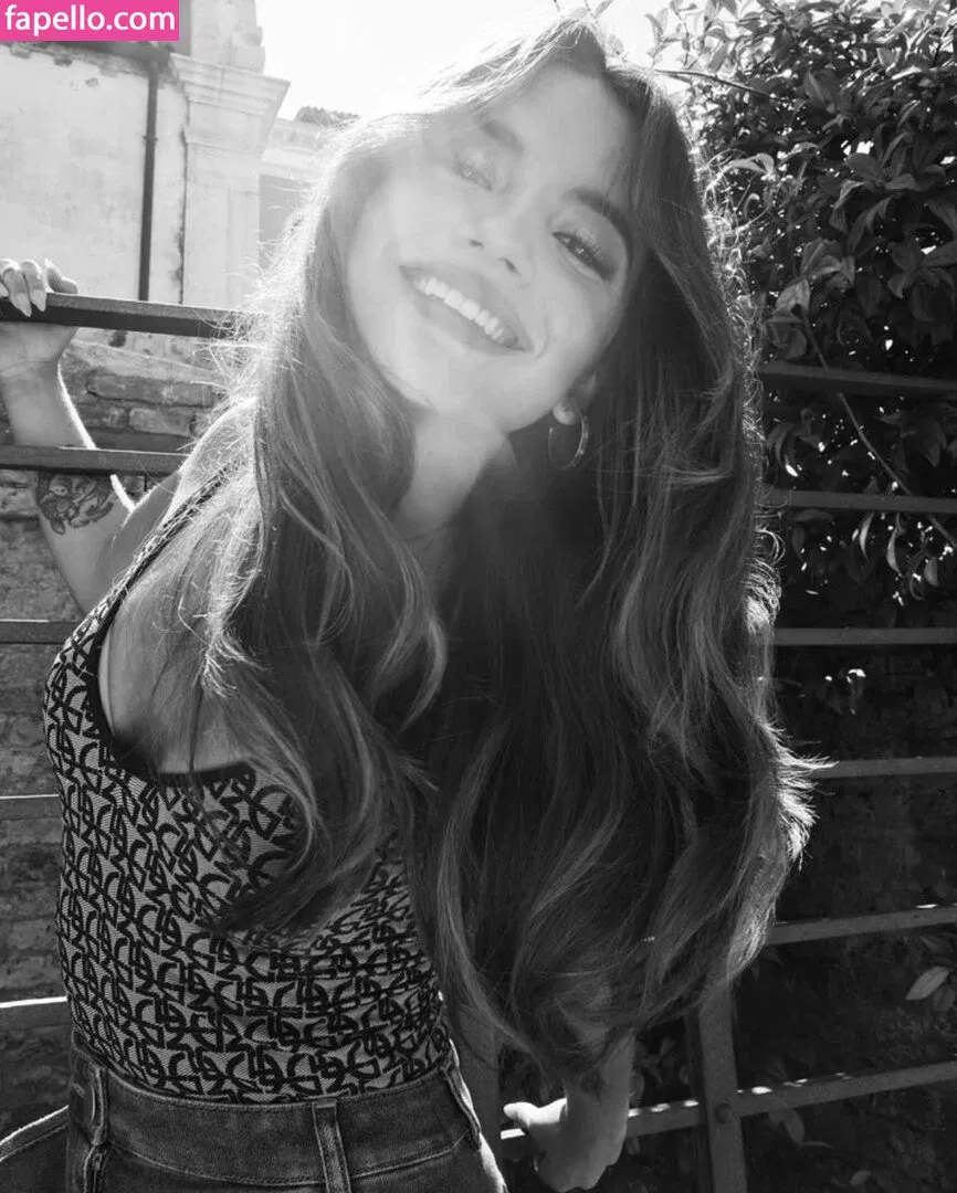 Isabela Merced / isabelamerced Onlyfans Photo Gallery 