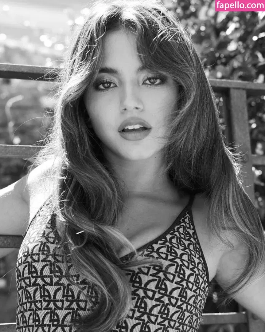 Isabela Merced / isabelamerced Onlyfans Photo Gallery 