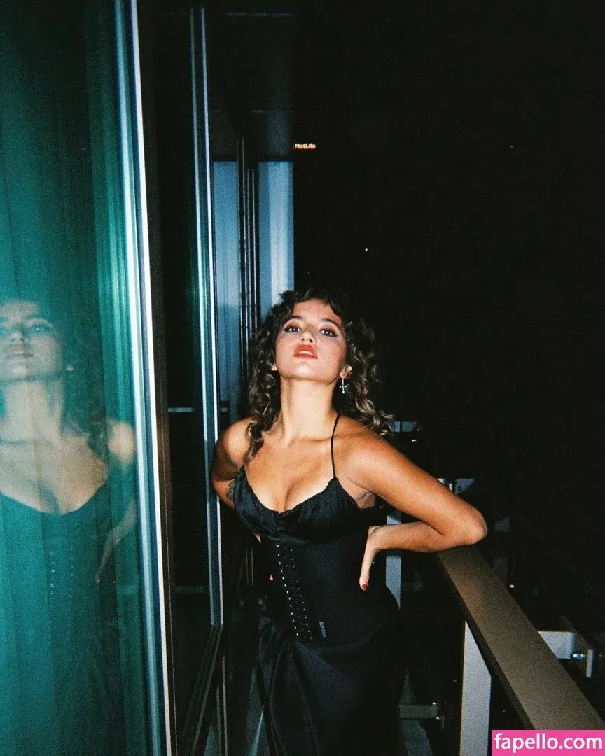 Isabela Merced / isabelamerced Onlyfans Photo Gallery 