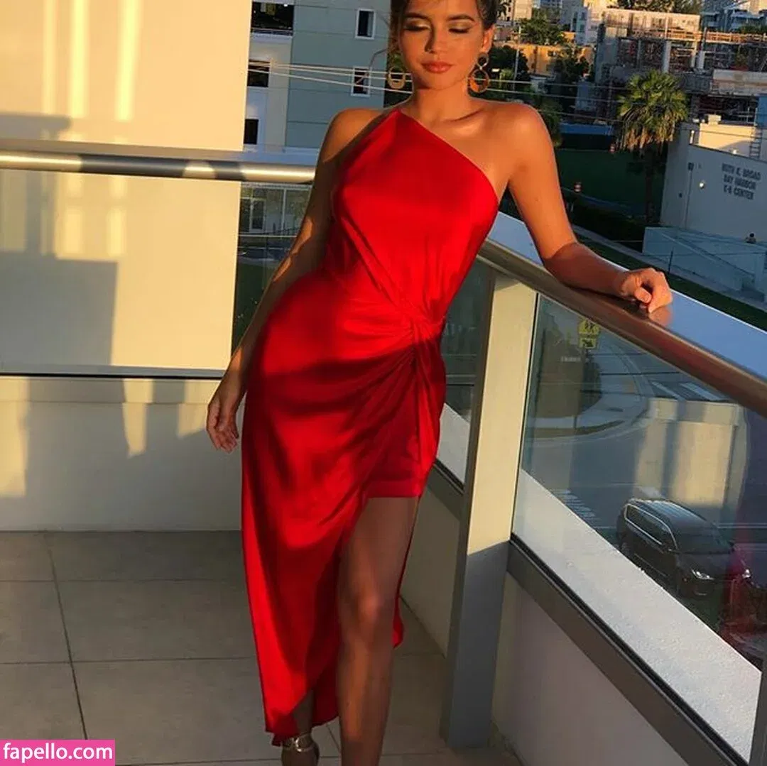 Isabela Merced / isabelamerced Onlyfans Photo Gallery 