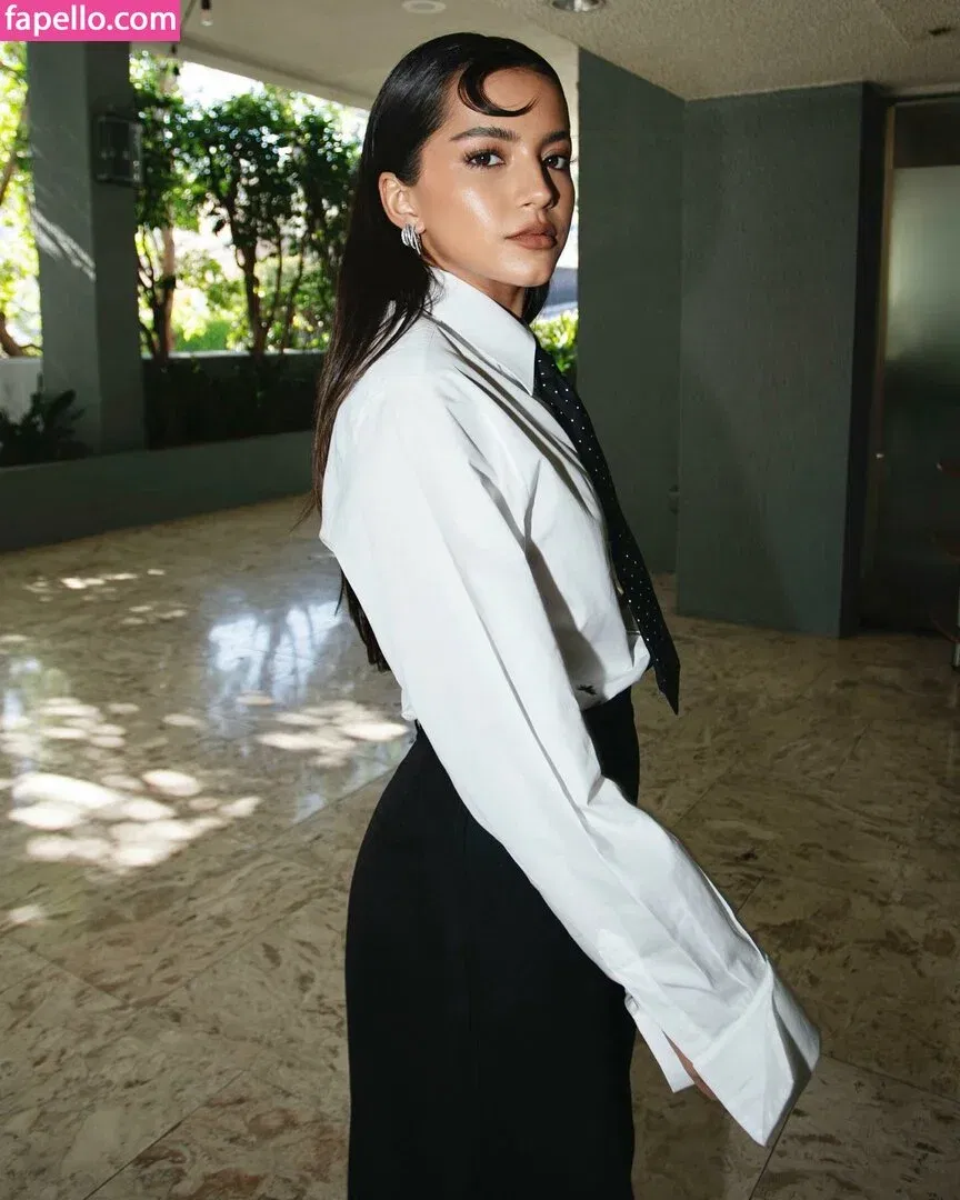 Isabela Merced / isabelamerced Onlyfans Photo Gallery 