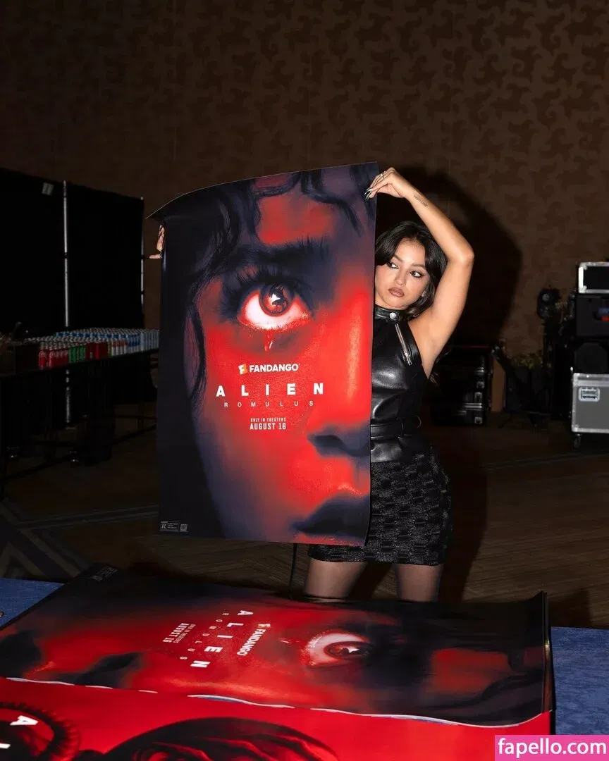 Isabela Merced / isabelamerced Onlyfans Photo Gallery 