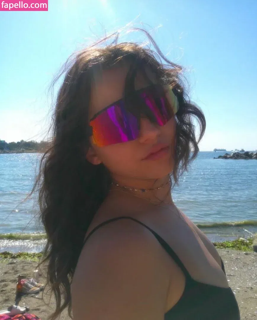 Isabela Merced / isabelamerced Onlyfans Photo Gallery 