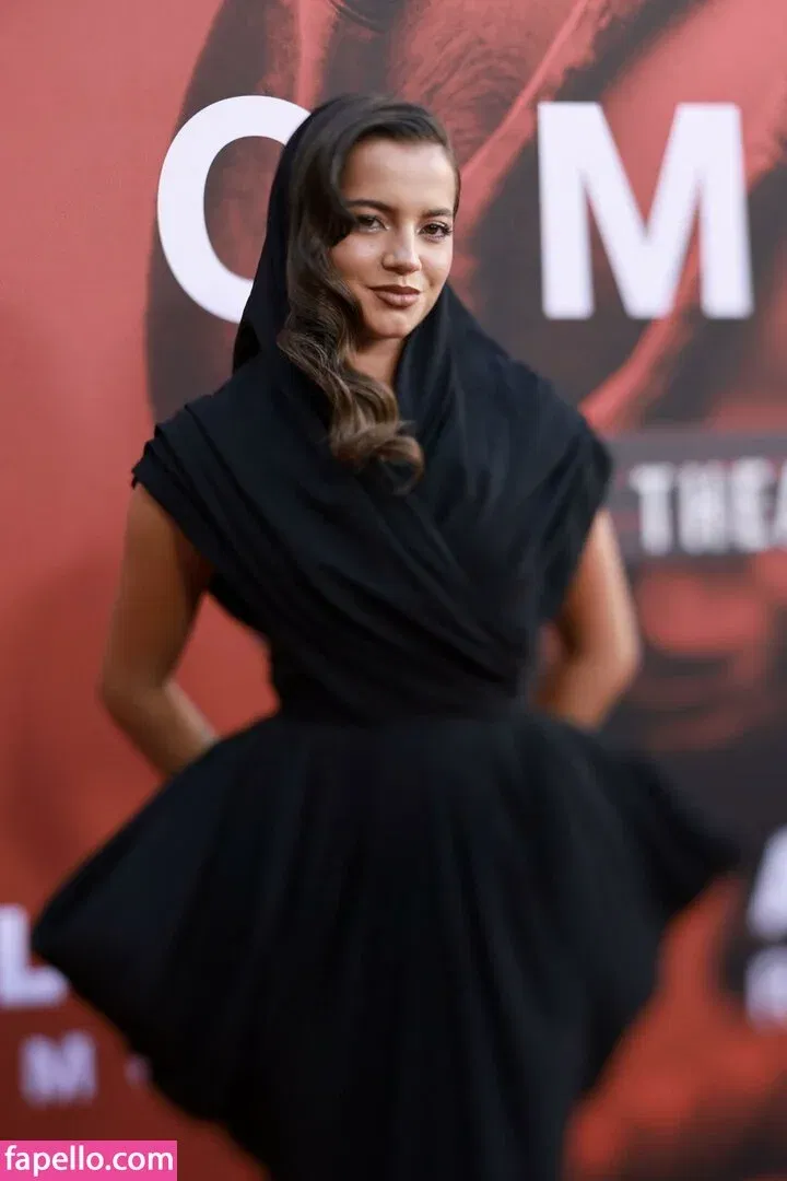 Isabela Merced / isabelamerced Onlyfans Photo Gallery 