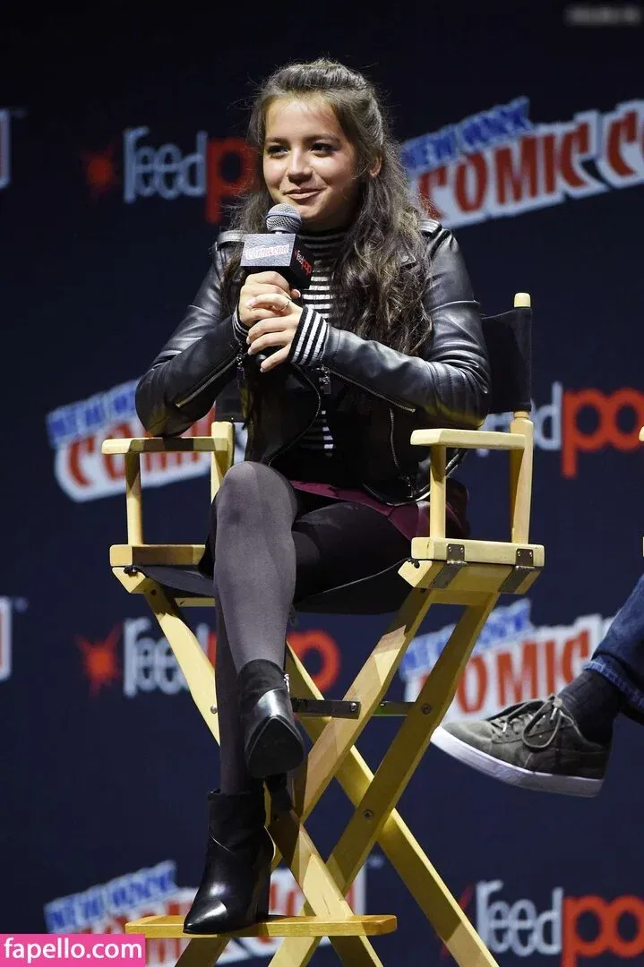 Isabela Merced / isabelamerced Onlyfans Photo Gallery 