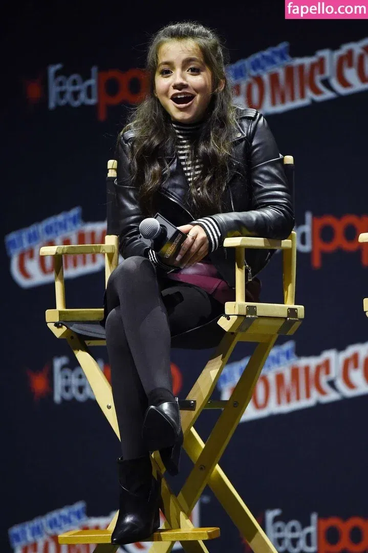 Isabela Merced / isabelamerced Onlyfans Photo Gallery 