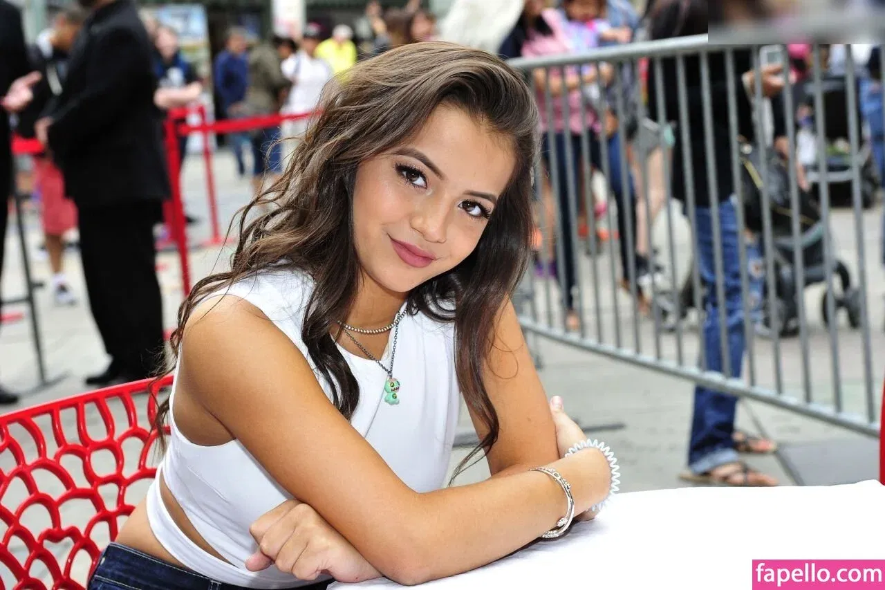 Isabela Merced / isabelamerced Onlyfans Photo Gallery 