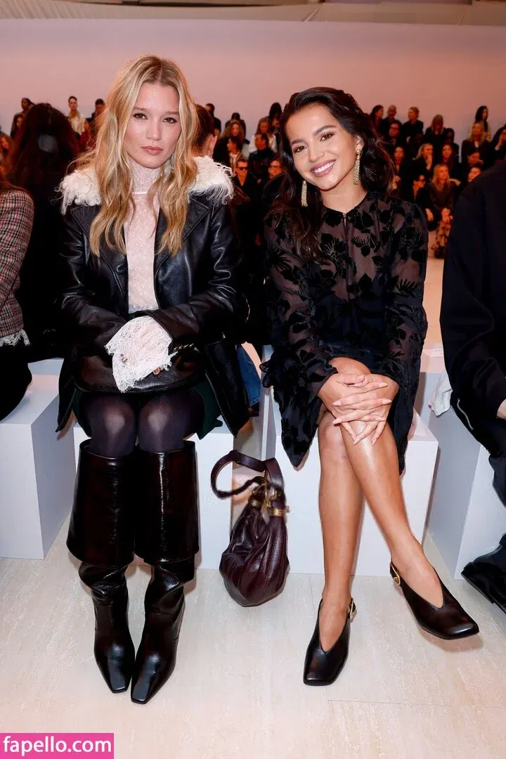 Isabela Merced / isabelamerced Onlyfans Photo Gallery 