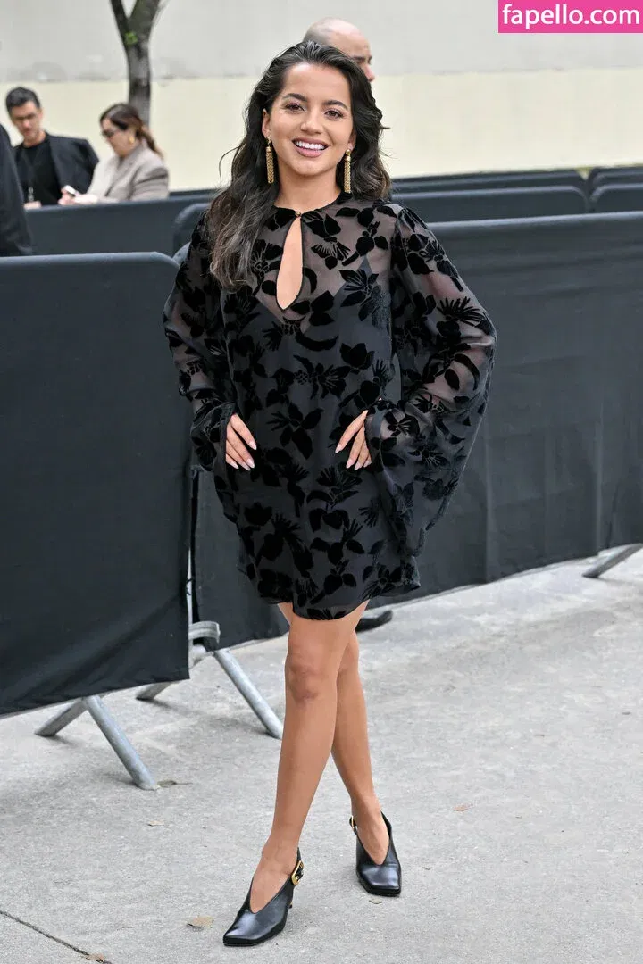 Isabela Merced / isabelamerced Onlyfans Photo Gallery 